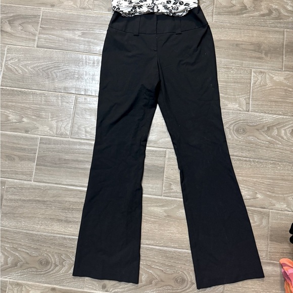 Cache Black Kick Flare Dress Pants - Chic and Flattering
Size 6 - Picture 2 of 11